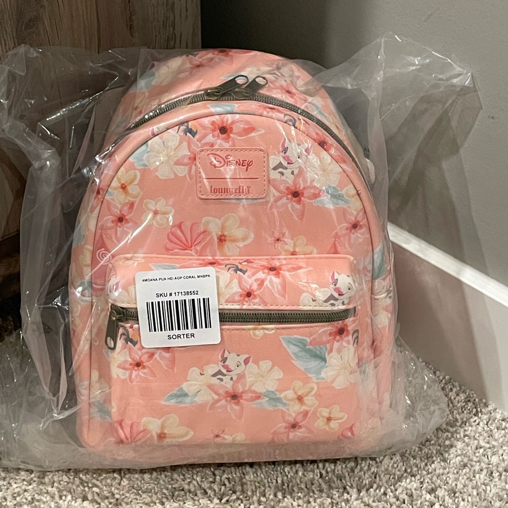 Disney Loungefly/ Puah backpack - Picture 1 of 4